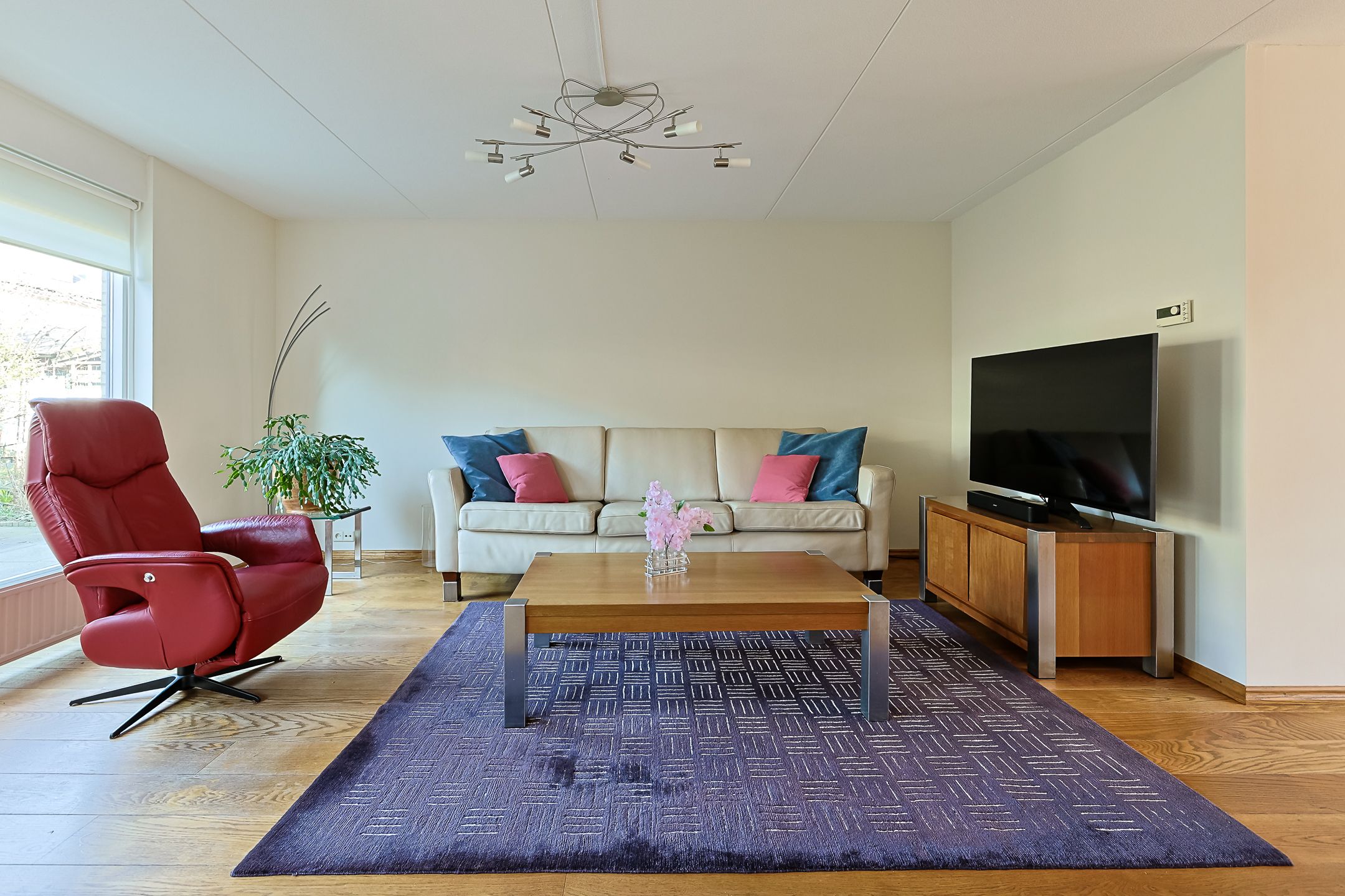 Photo 12 of Nepalstraat 43