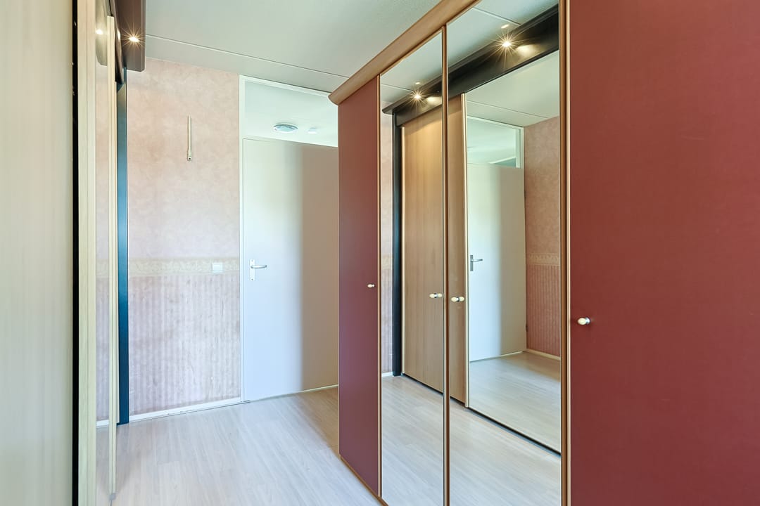 Photo 32 of Nepalstraat 43