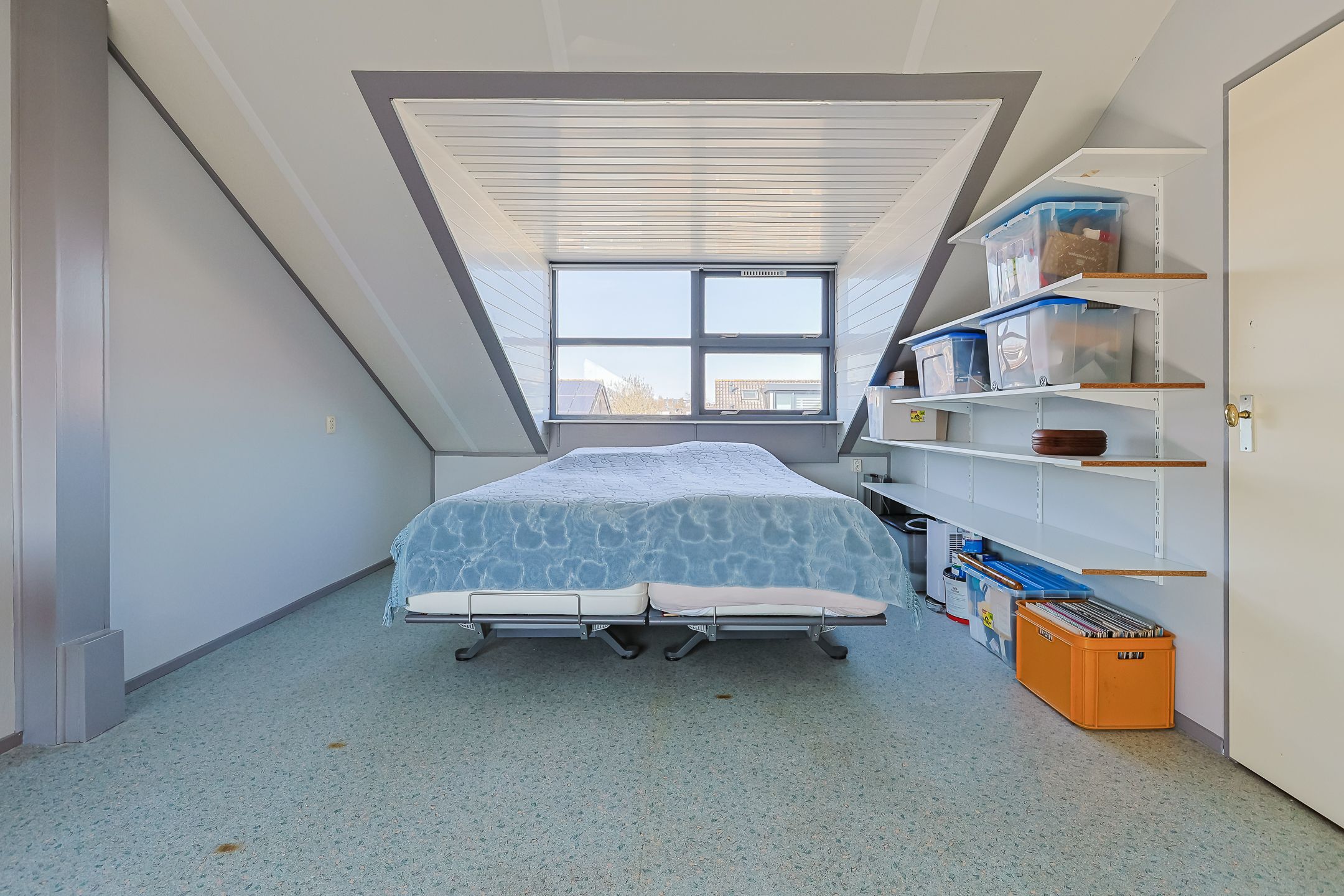 Photo 39 of Nepalstraat 43