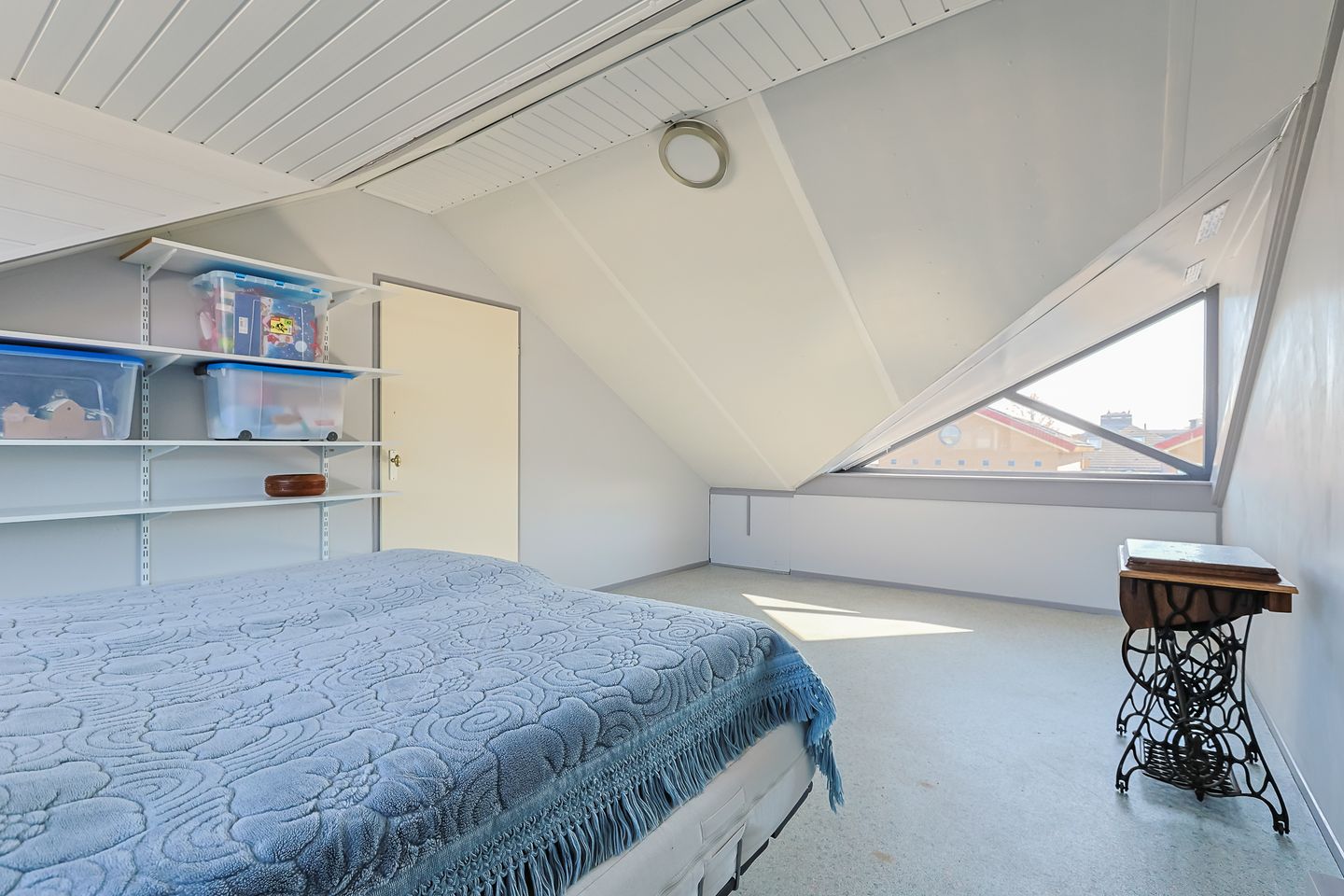 Photo 40 of Nepalstraat 43