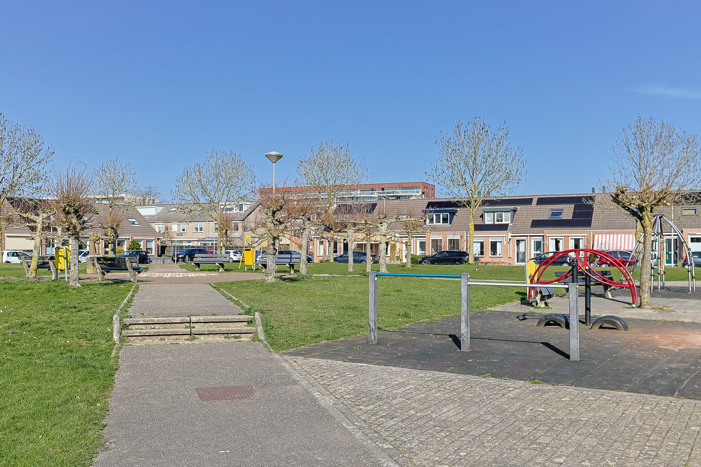 Photo 49 of Nepalstraat 43