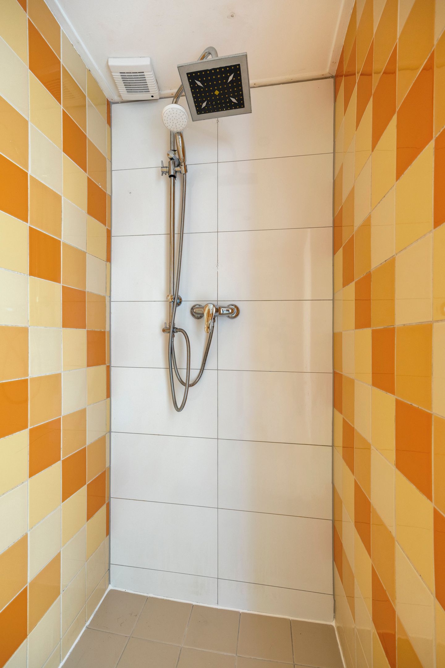 Photo 24 of Van Ittersumstraat 89