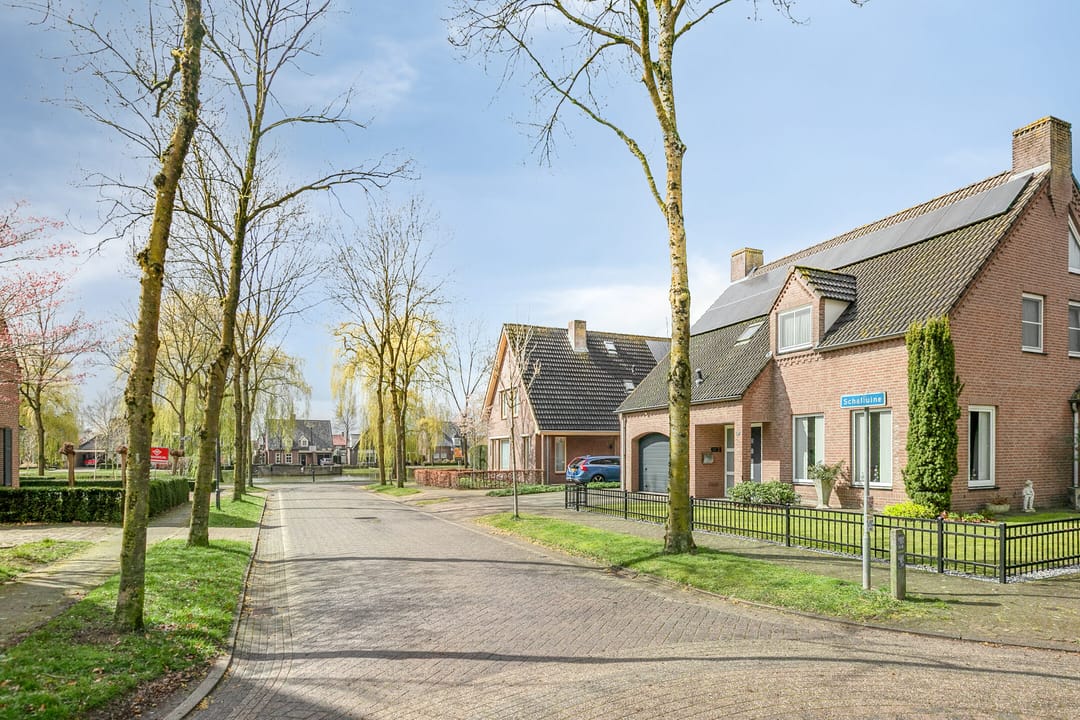 Photo 52 of Schalluine 2