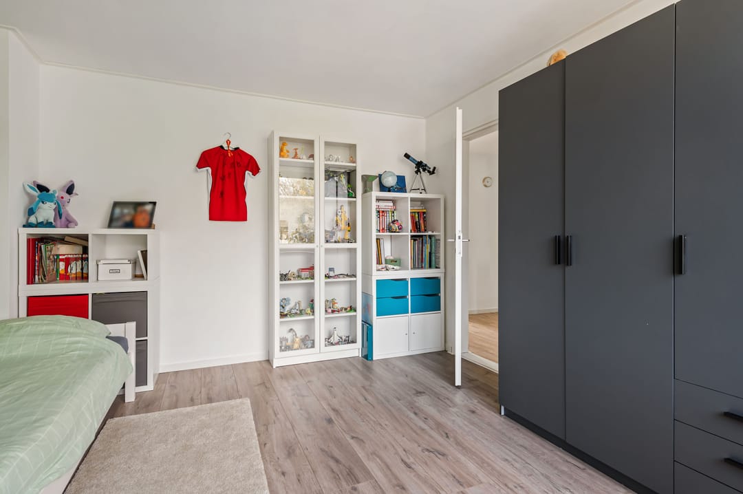 Surprisingly Spacious and Sustainable Family Home in Quiet Courtyard Setting — 22