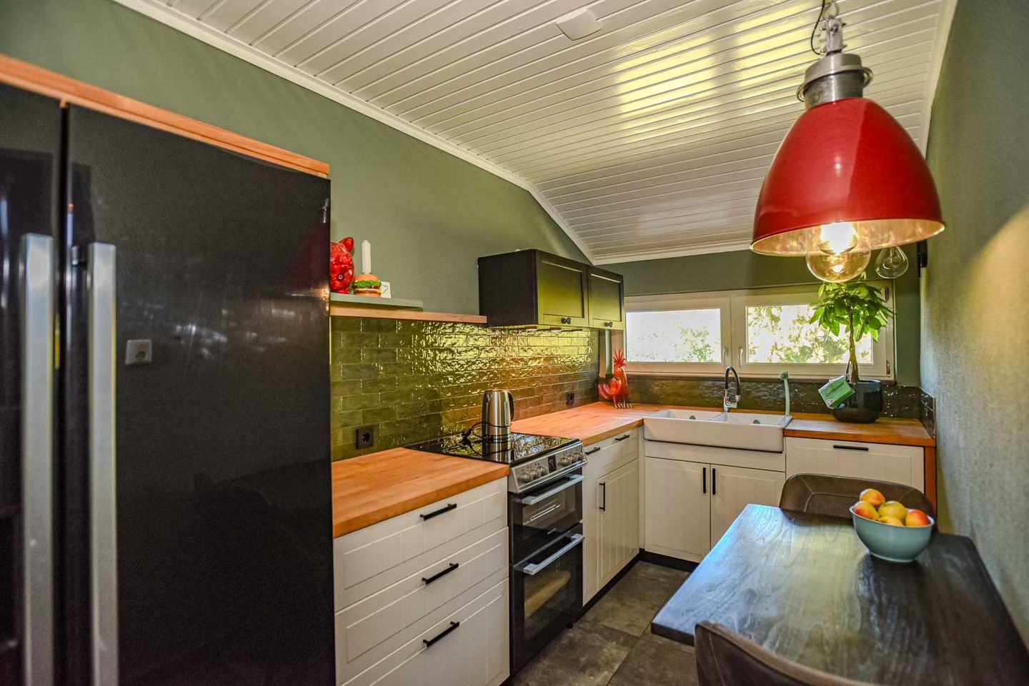 Spacious detached home with two independent apartments in rural South Limburg — 40