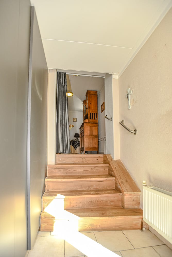 Spacious detached home with two independent apartments in rural South Limburg — 56