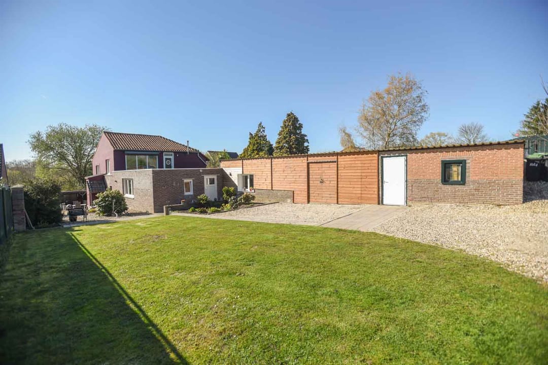 Spacious detached home with two independent apartments in rural South Limburg — 62