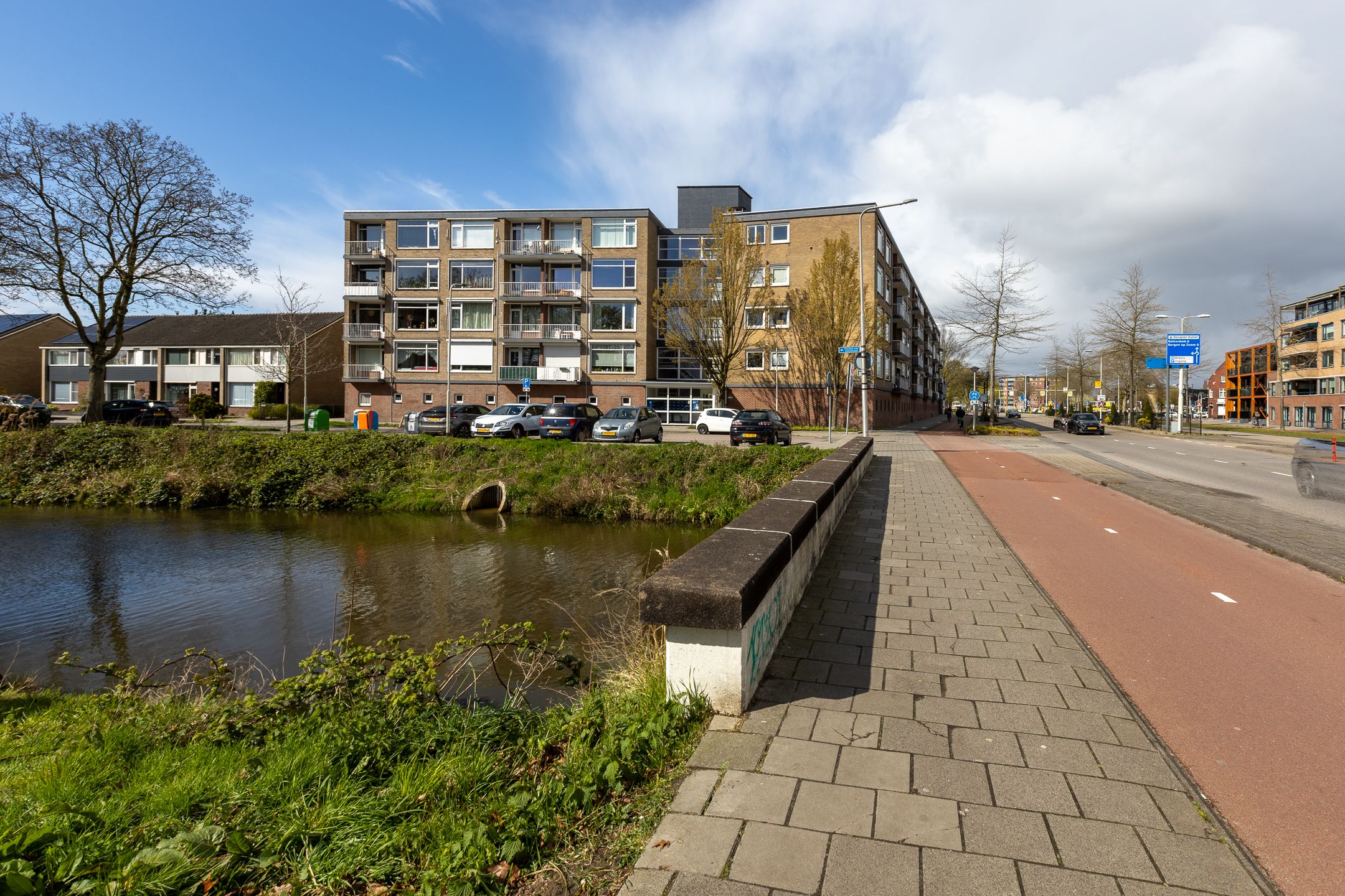 House in Amsterdam - More
