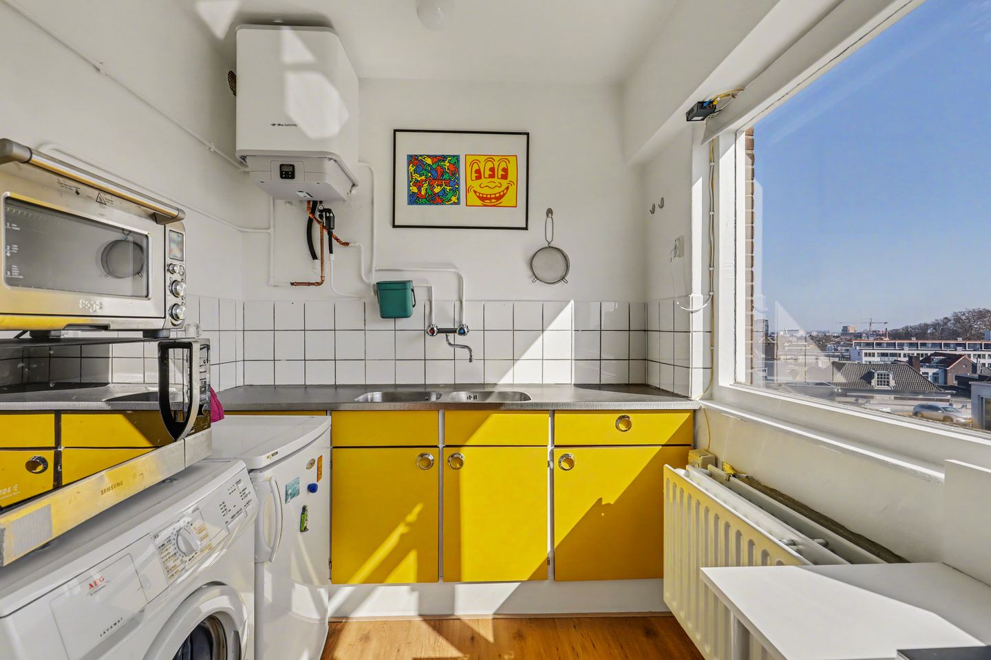 Top Floor Apartment with City Views in Historic Dordrecht Center — 19