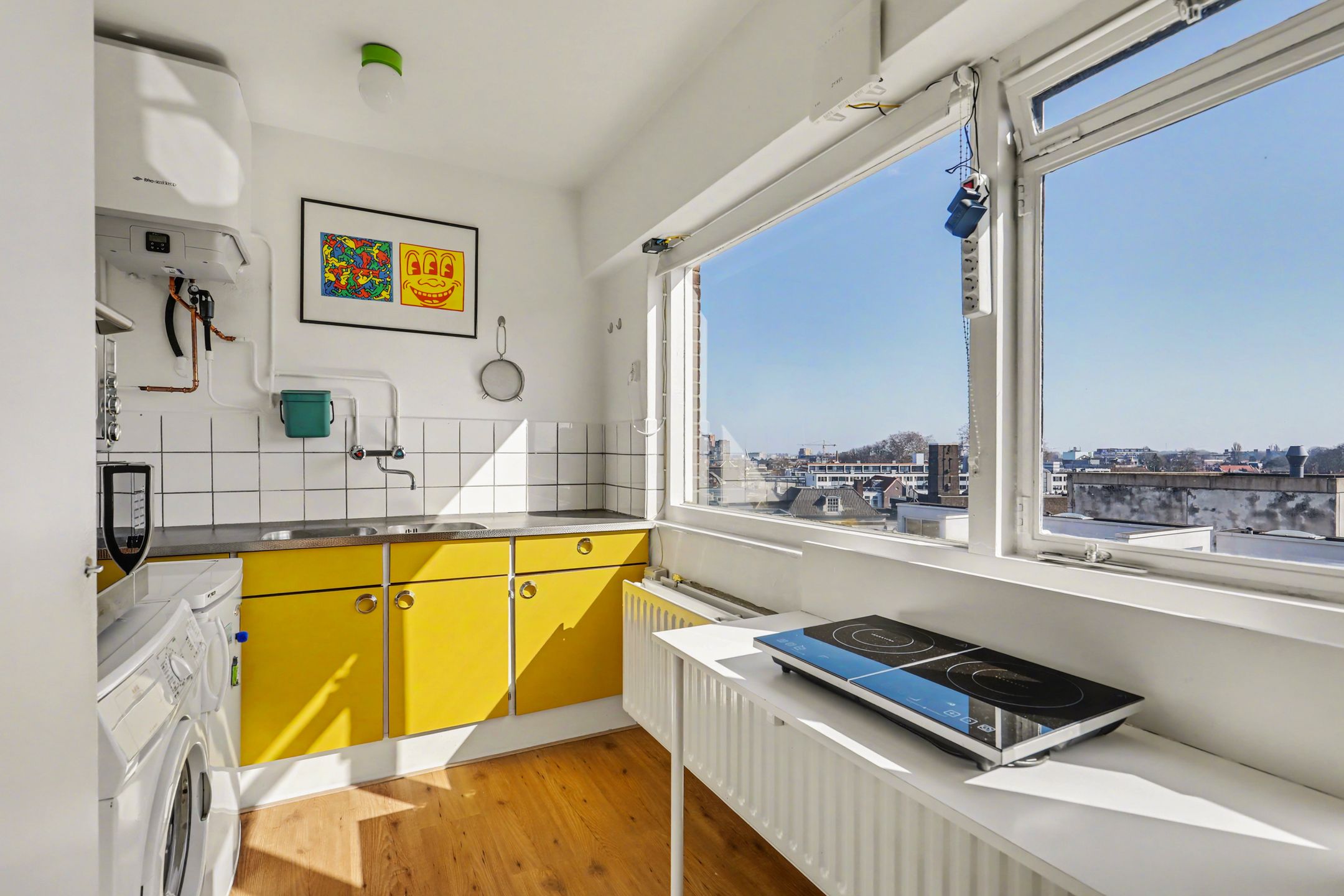 Top Floor Apartment with City Views in Historic Dordrecht Center — 18