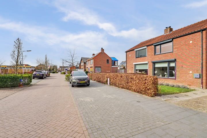 Photo 2 of Hinkelingestraat 17