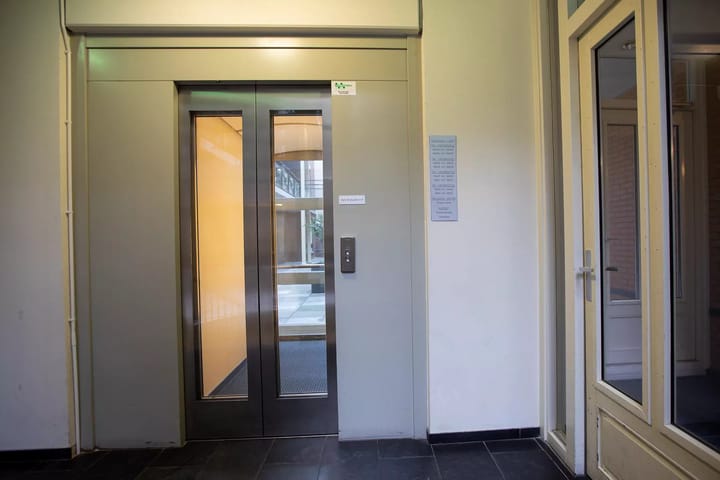 Photo 4 of Rustenburgerstraat 146-A21