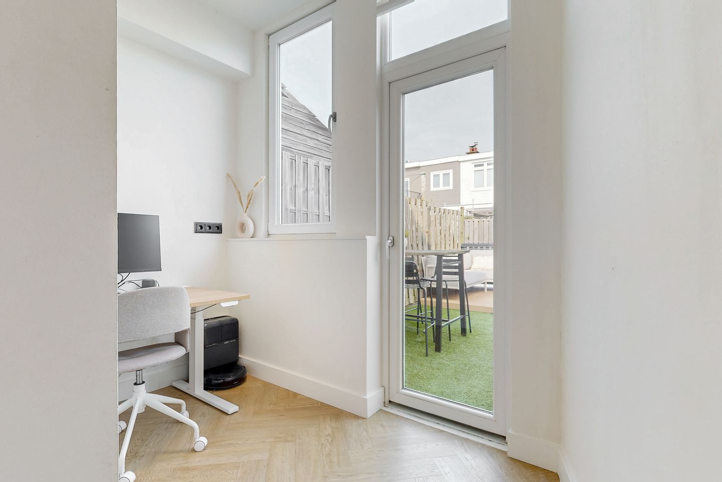 Foto 14 van Govert Bidloostraat 41