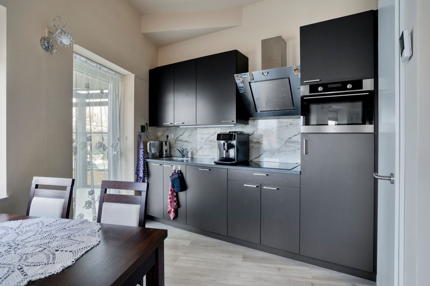 Foto 4 van Merweplein 7-11