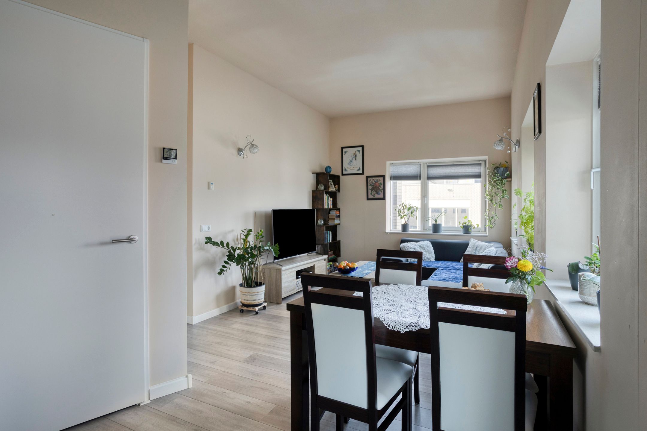 Foto 15 van Merweplein 7-11