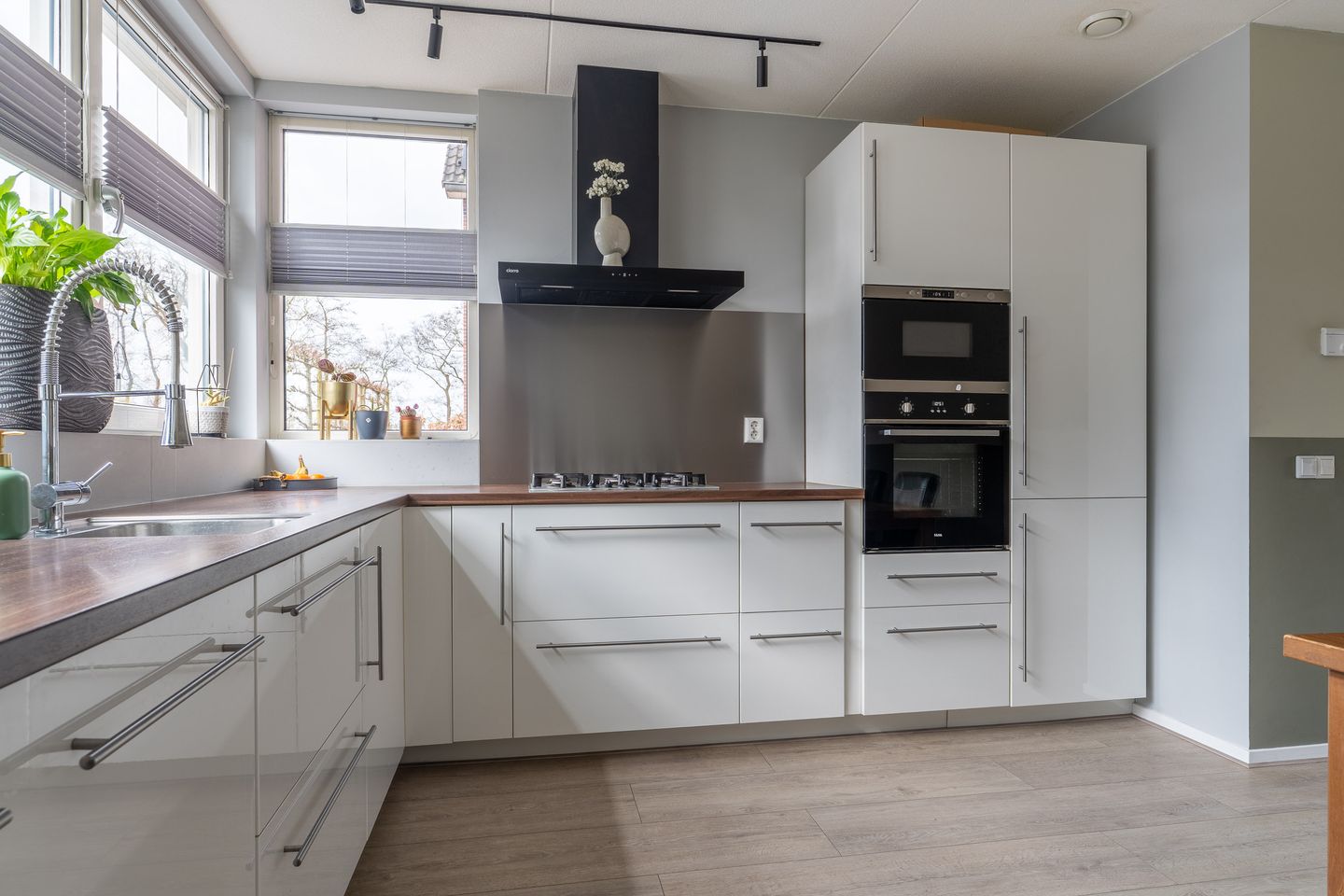 Foto 14 van Einekroas 19