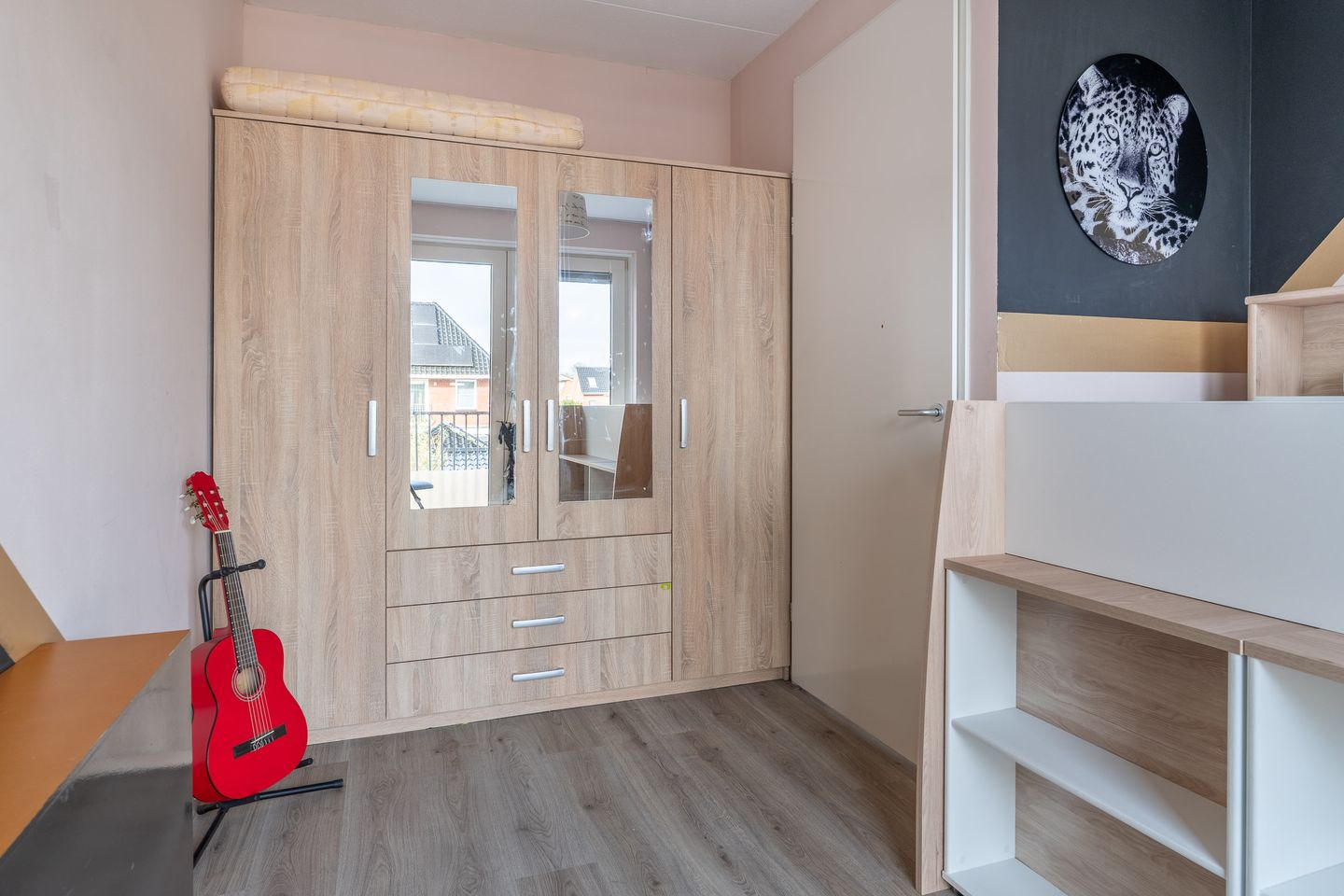 Foto 25 van Einekroas 19