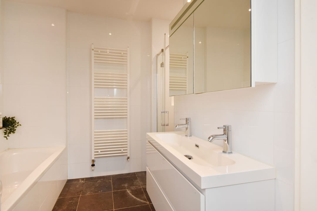 Photo 23 of van Gaesbekestraat 11