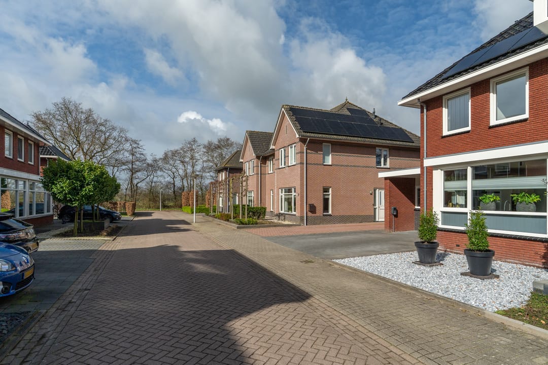 Foto 7 van Einekroas 19