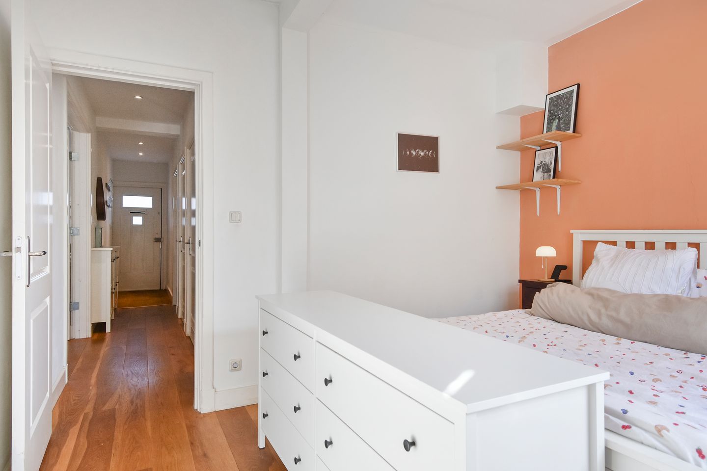 Photo 20 of van Gaesbekestraat 11