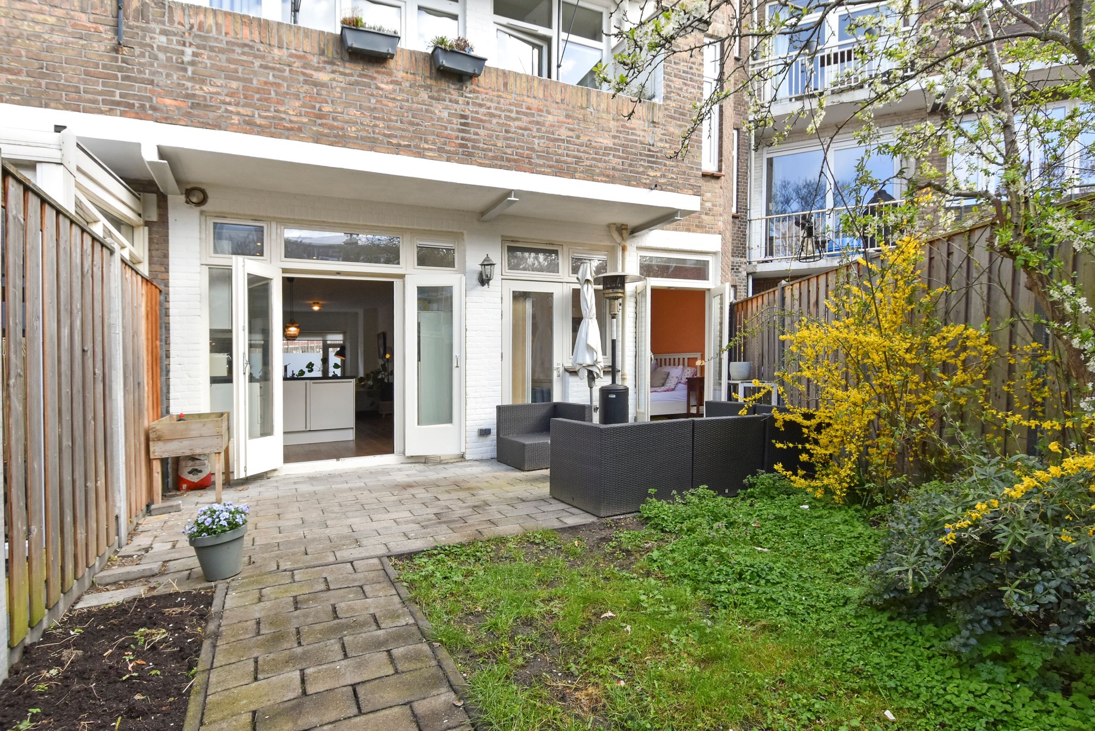 Photo 30 of van Gaesbekestraat 11