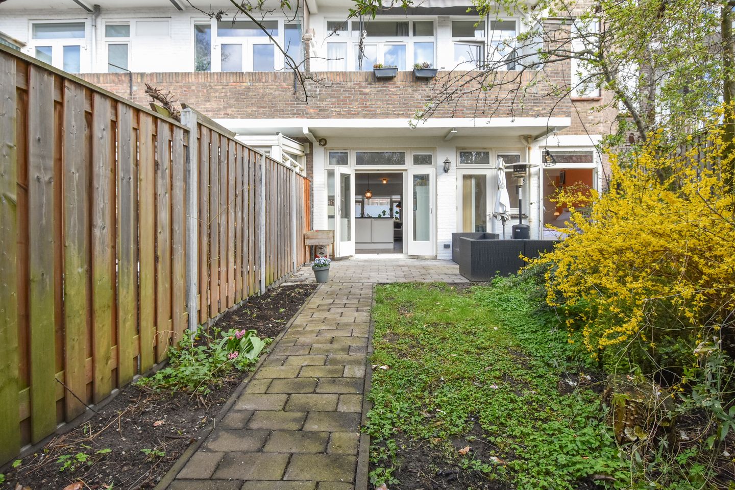 Photo 29 of van Gaesbekestraat 11