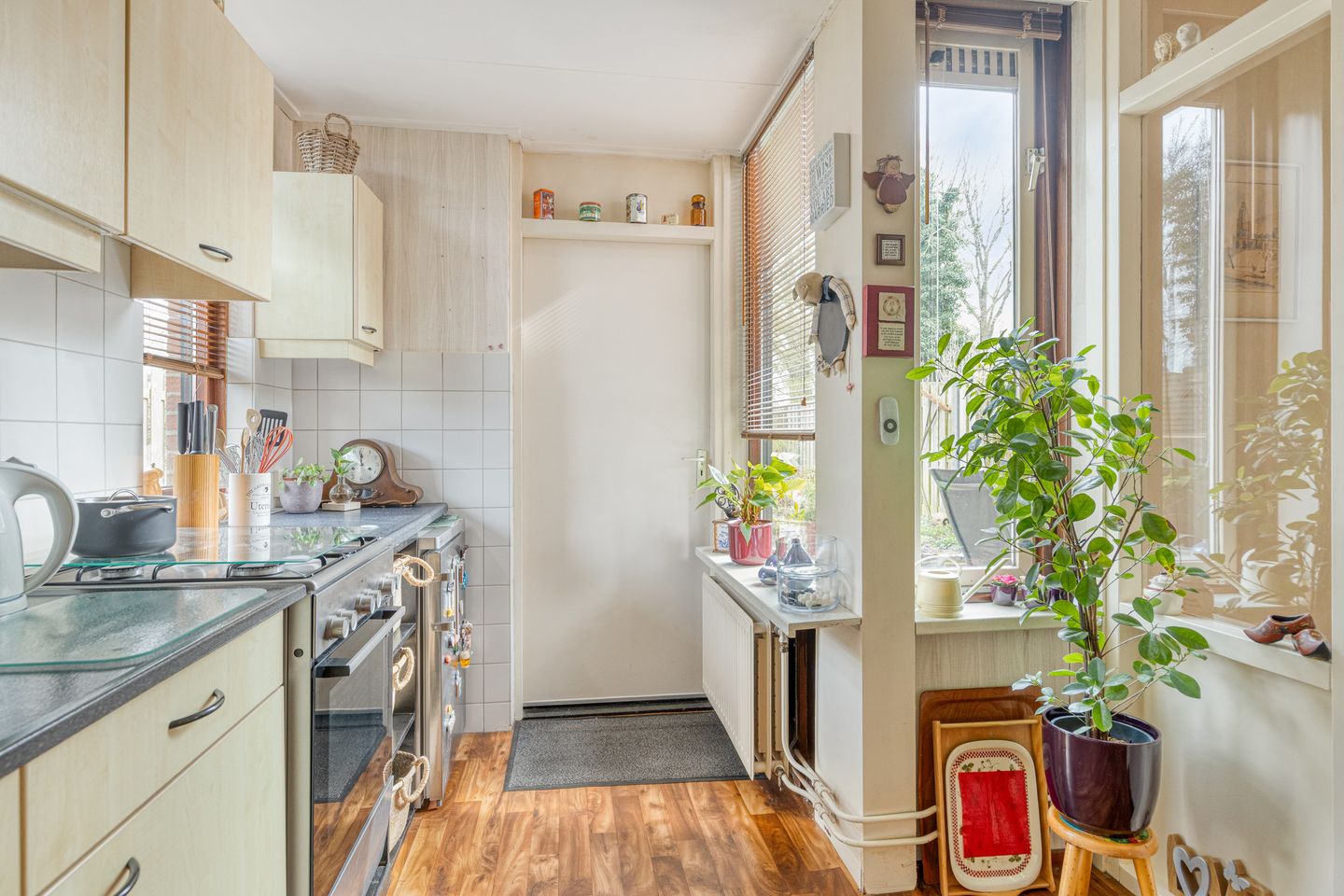 Corner House with 4 Bedrooms and Green Views in Quiet Winterswijk Neighborhood — 19