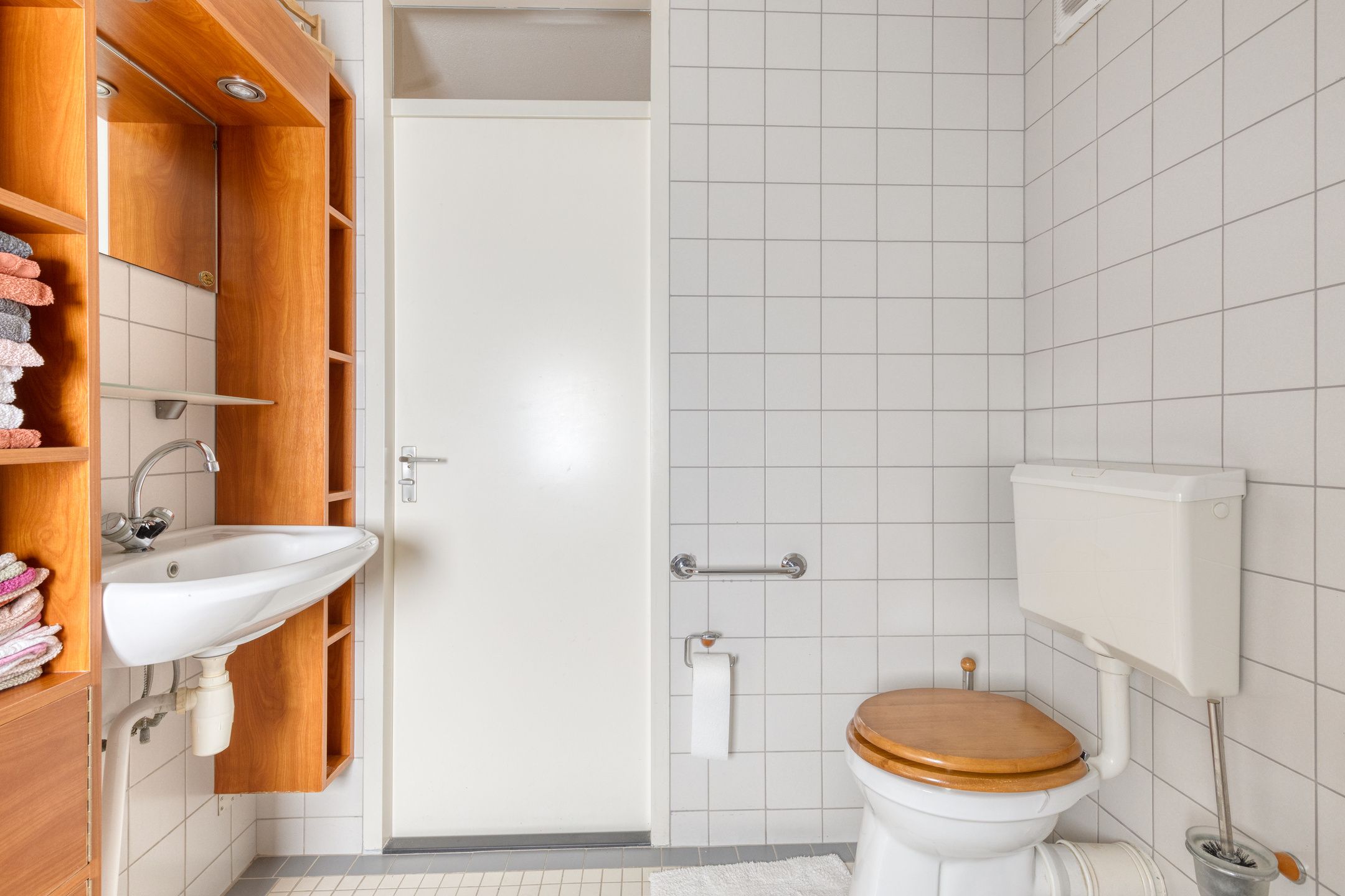 Corner House with 4 Bedrooms and Green Views in Quiet Winterswijk Neighborhood — 24