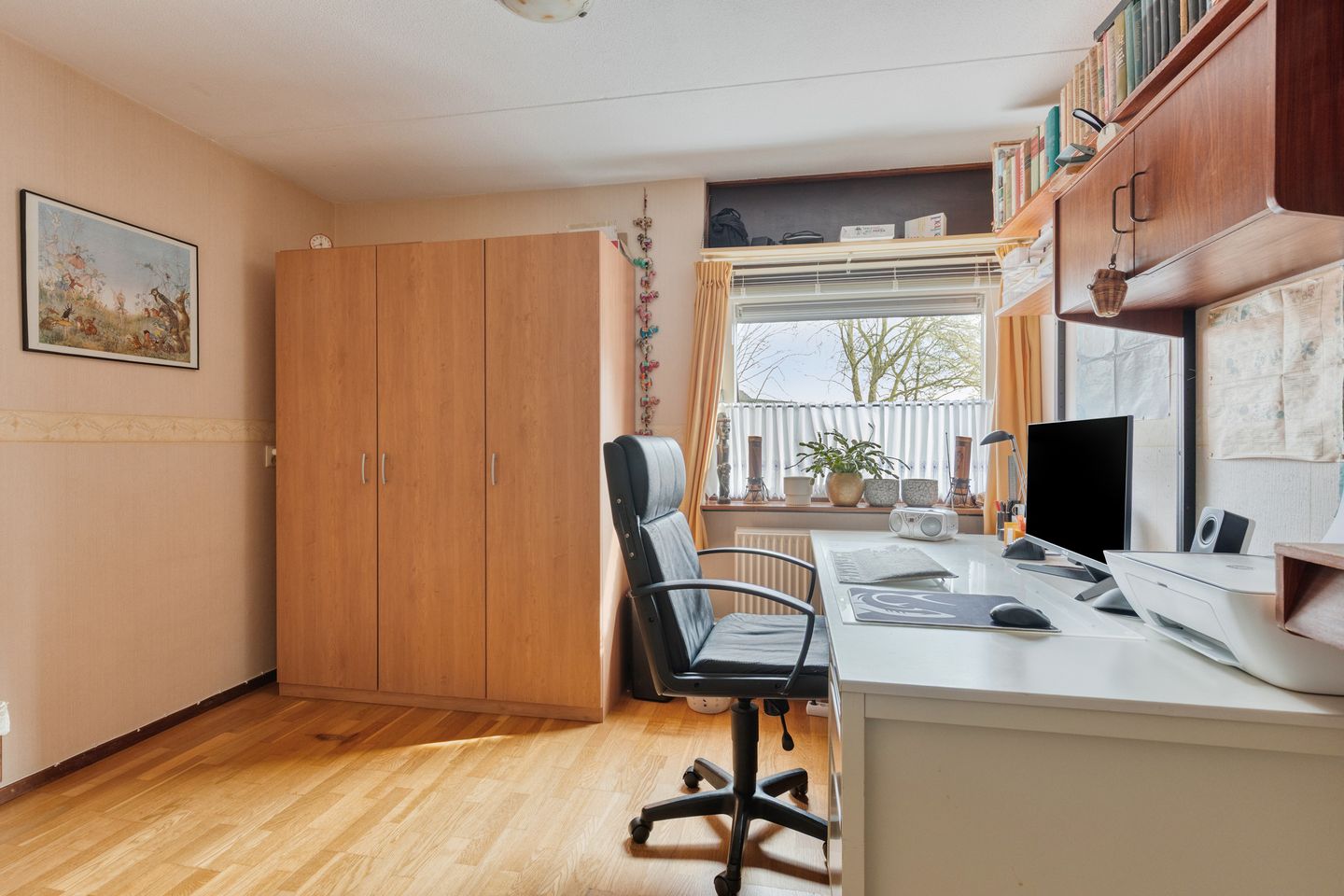 Corner House with 4 Bedrooms and Green Views in Quiet Winterswijk Neighborhood — 25