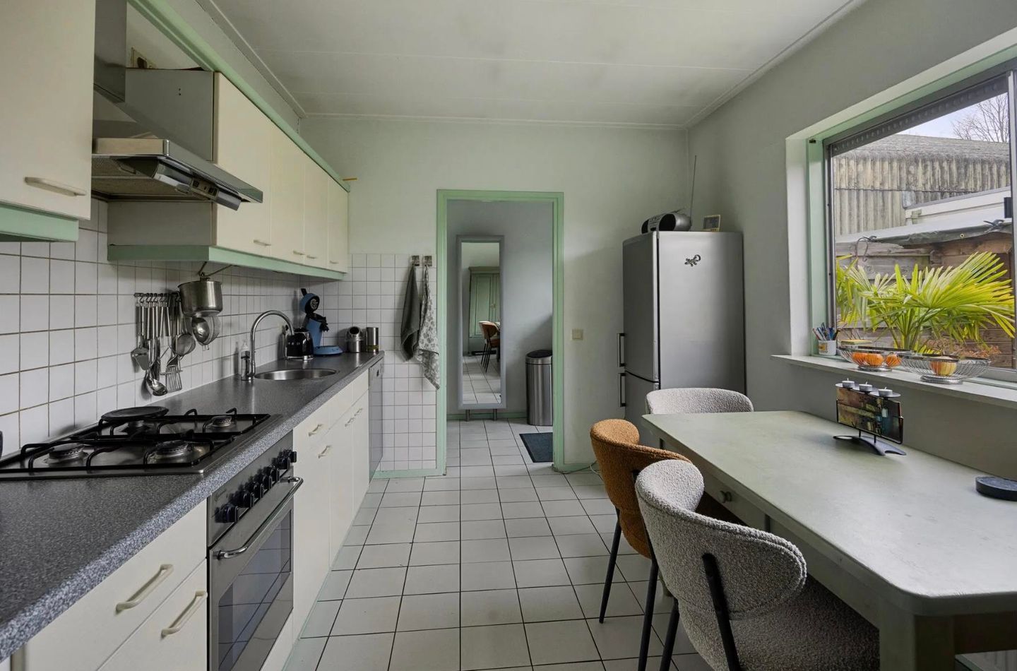 Bekijk foto 5 van Pastoor Weijsstraat 15