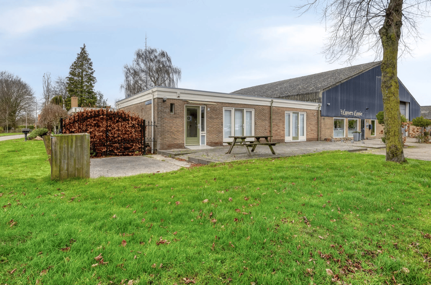 Bekijk foto 2 van Pastoor Weijsstraat 15