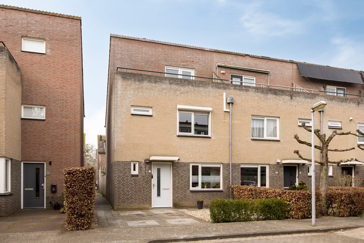 Meester van Ierselstraat 16