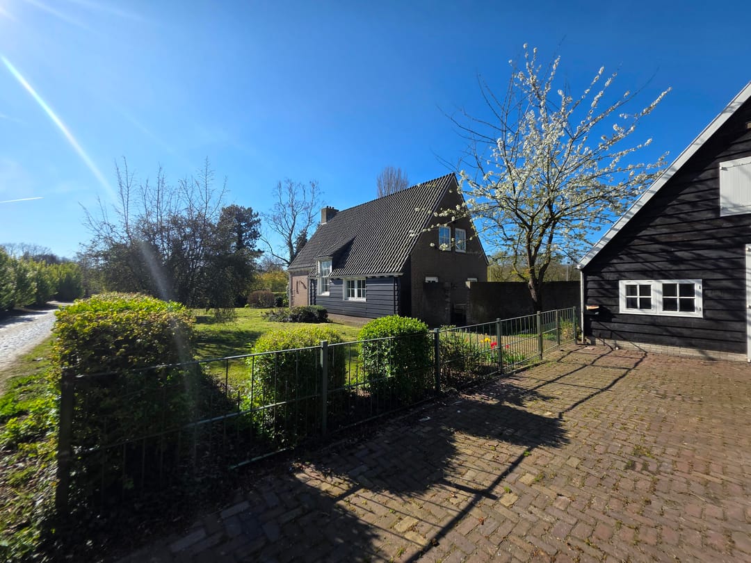 Photo 1 of Bossestraat 27