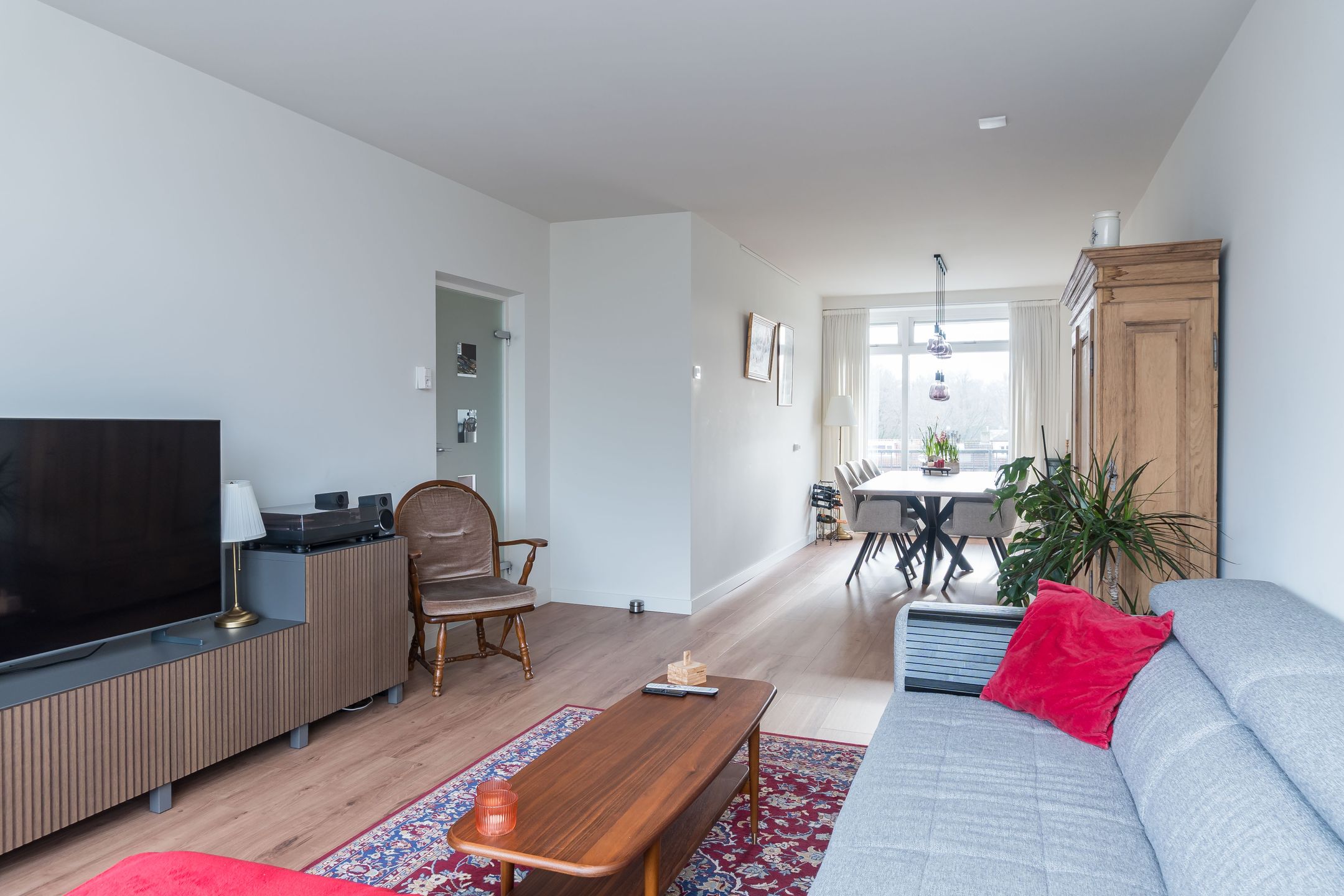 Spacious 3-Room Apartment with Balcony and Green Views in Tilburg — 18