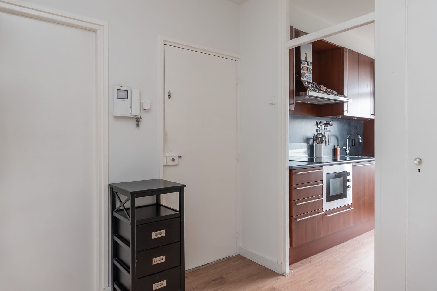 Spacious 3-Room Apartment with Balcony and Green Views in Tilburg — 19