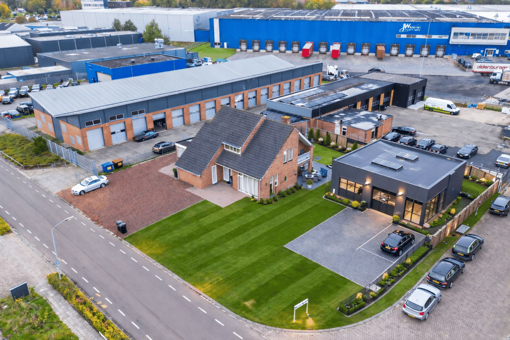 Photo 3 of Produktieweg 11