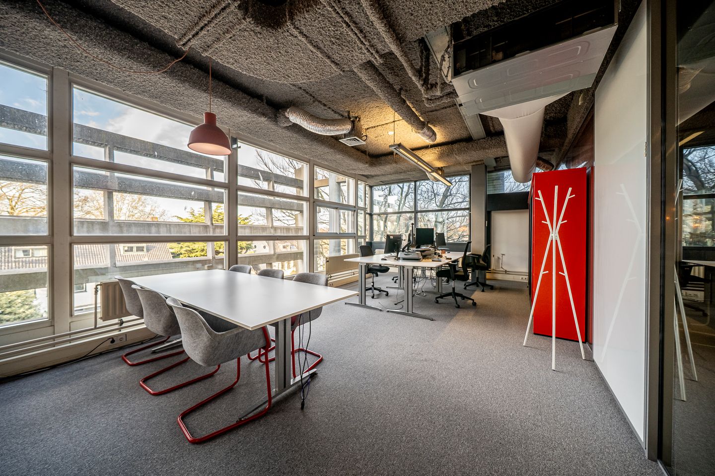 Bekijk foto 2 van Kennemerplein 6