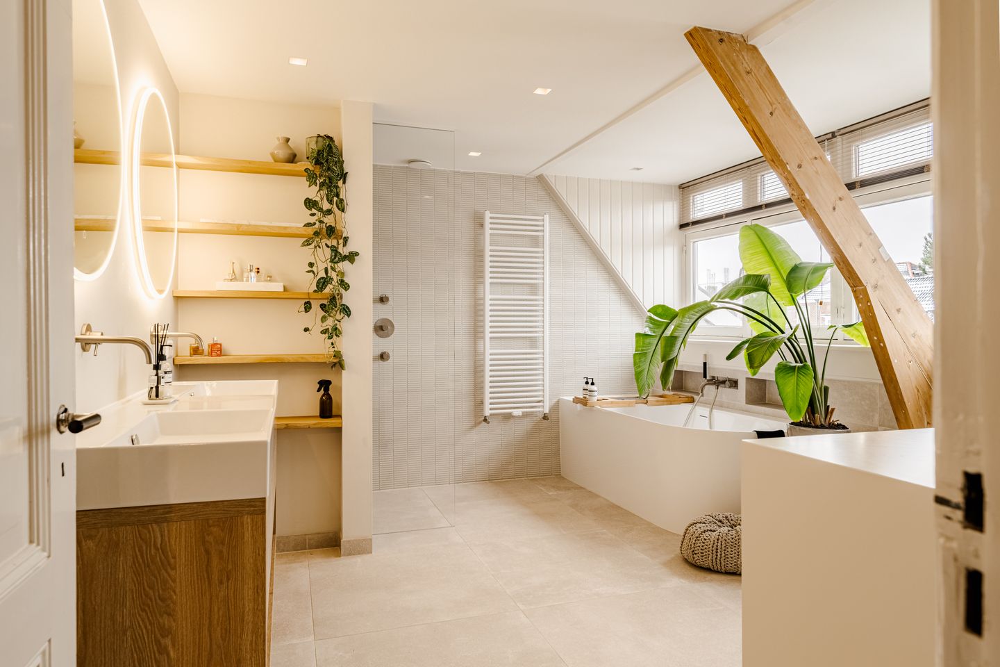 Foto 55 van Koninginneweg 63-ZW