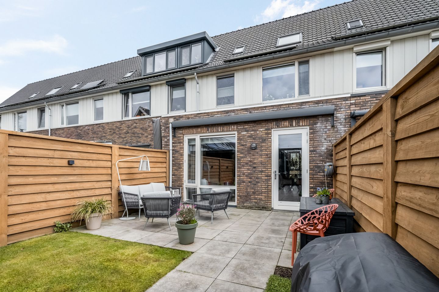 Extended terraced house in popular Eilanden Oost with energy label A — 34