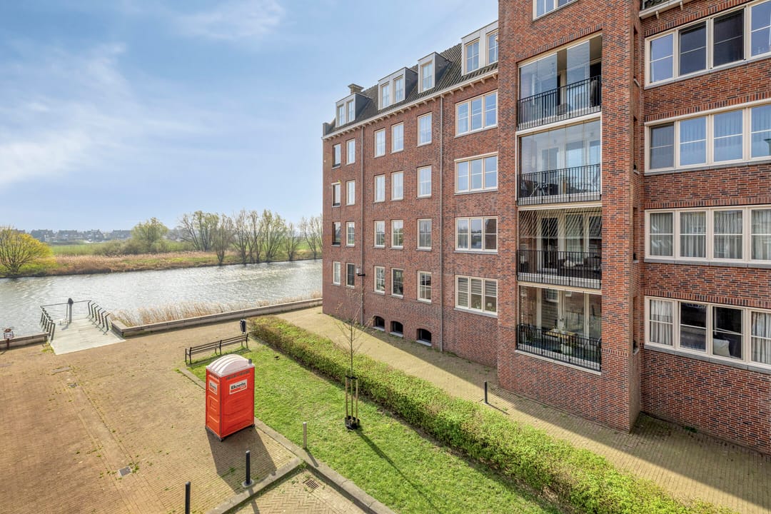 Photo 8 of Willem van Oranjestraat 55