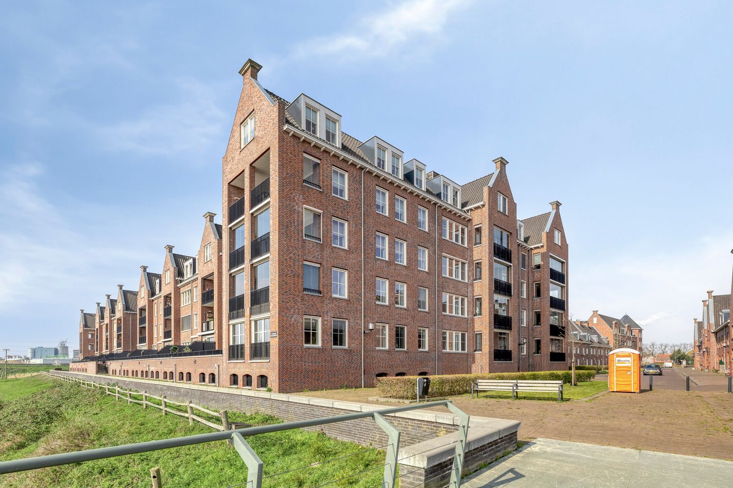 Photo 10 of Willem van Oranjestraat 55