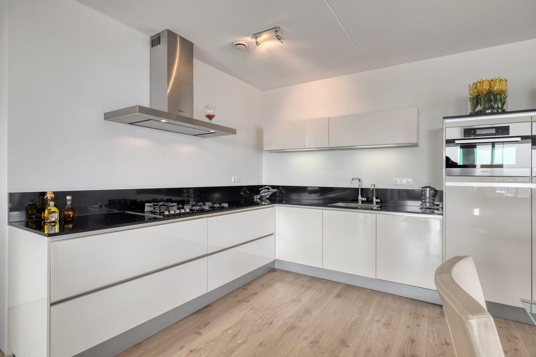 Photo 28 of Willem van Oranjestraat 55
