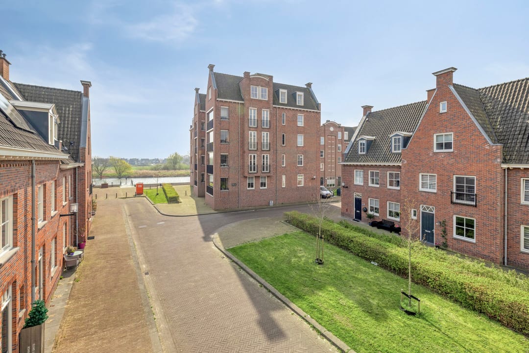Photo 7 of Willem van Oranjestraat 55