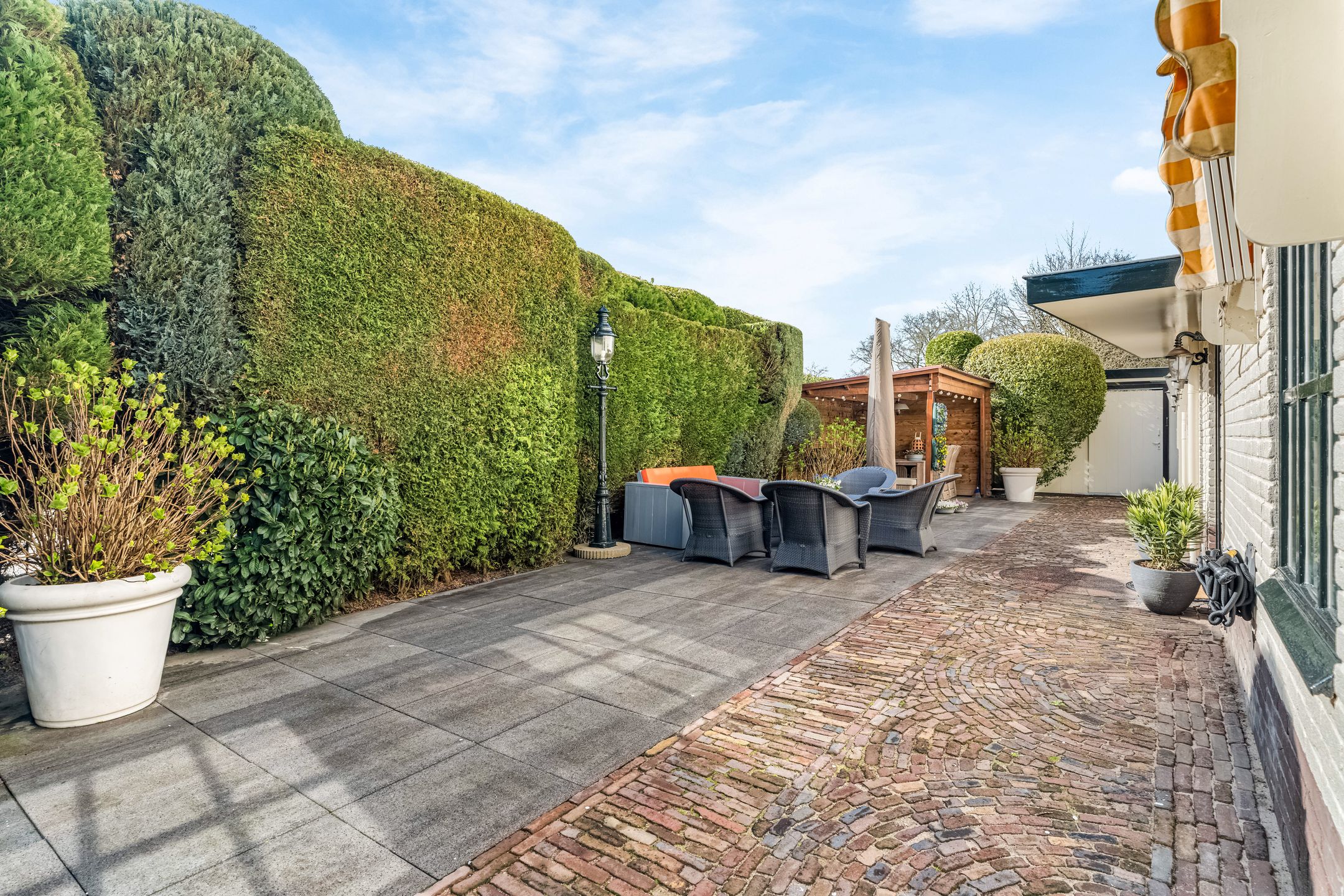 Charming 6-bedroom home near Soesterduinen with private garden — 39