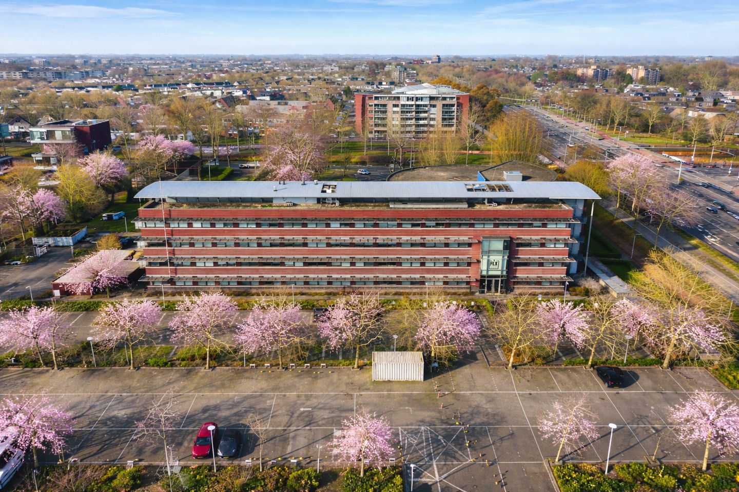 Bekijk foto 2 van Opaallaan 1180