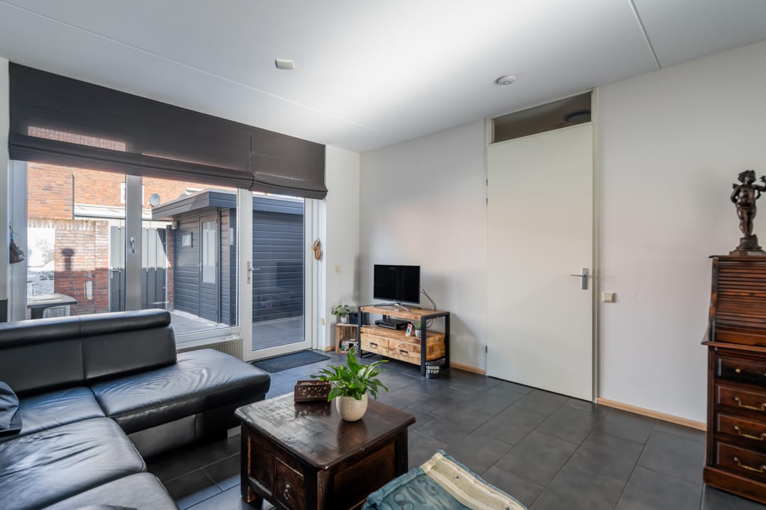 Modern terraced house with energy label A in quiet neighborhood — 12