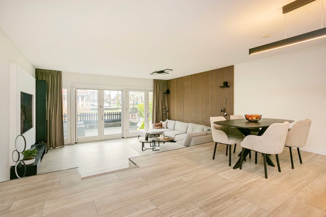 Foto 8 van Paul Burkhardplantsoen 38