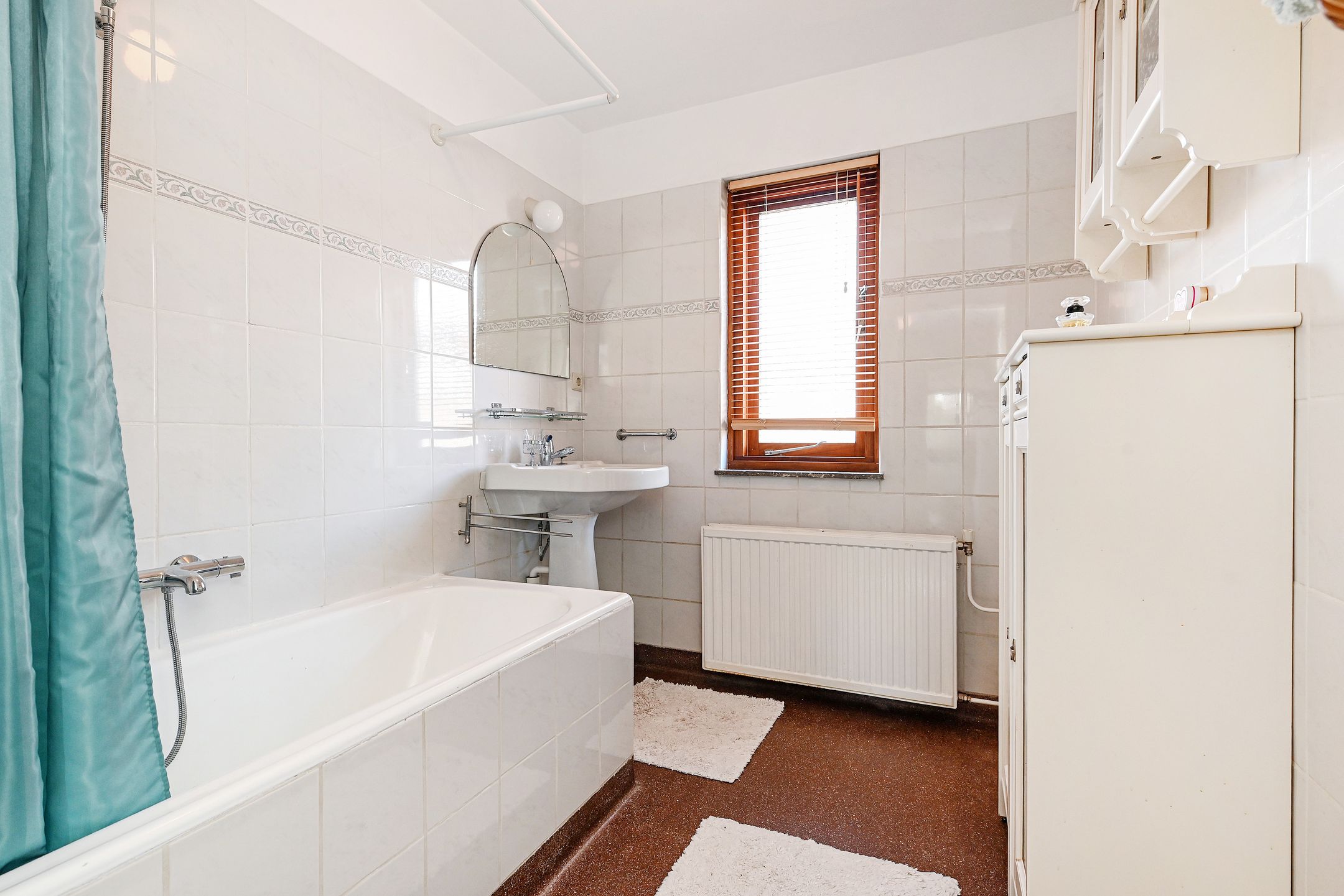 Characterful 1930s Townhouse with Schie View in Delft — 27