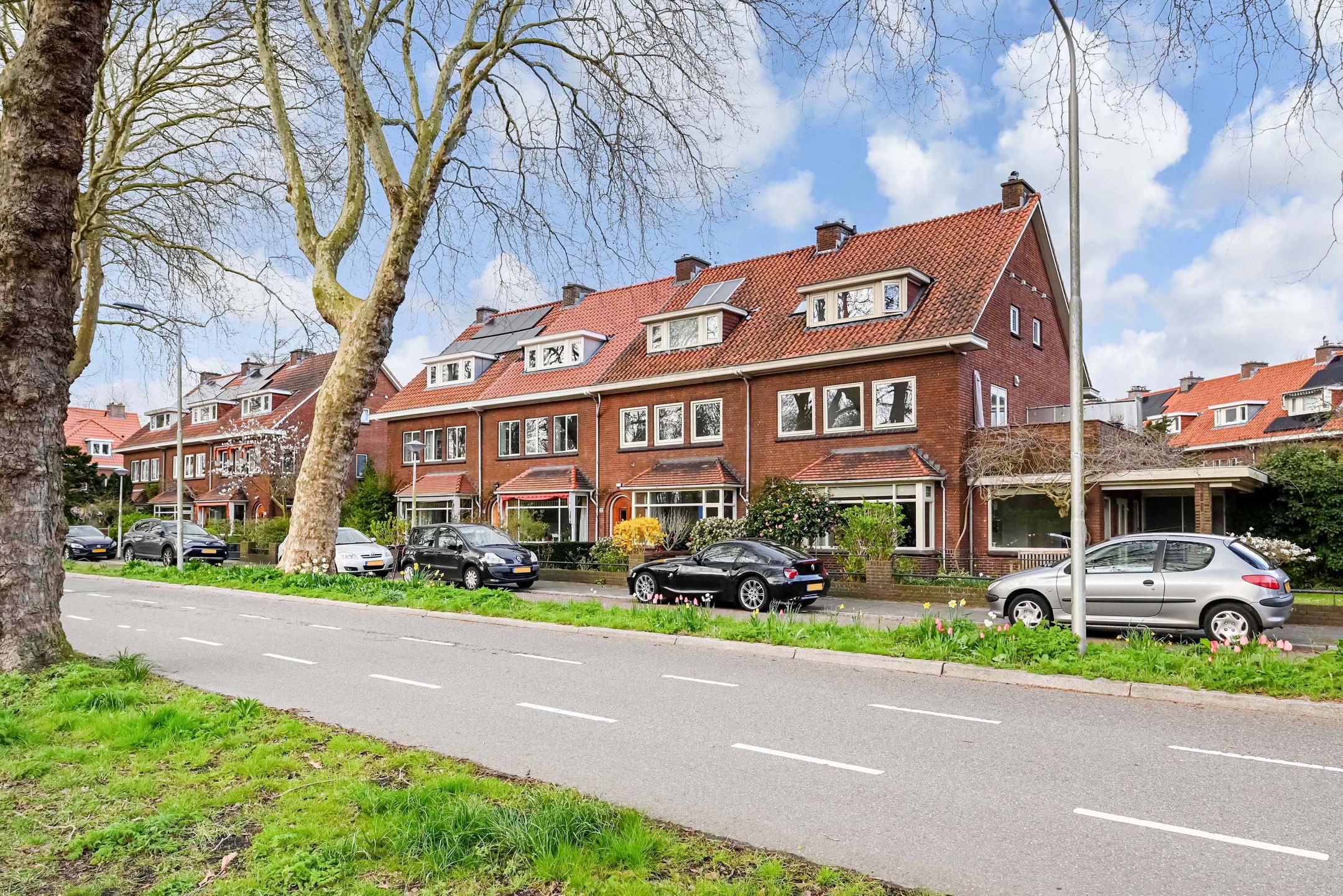 Characterful 1930s Townhouse with Schie View in Delft — 36