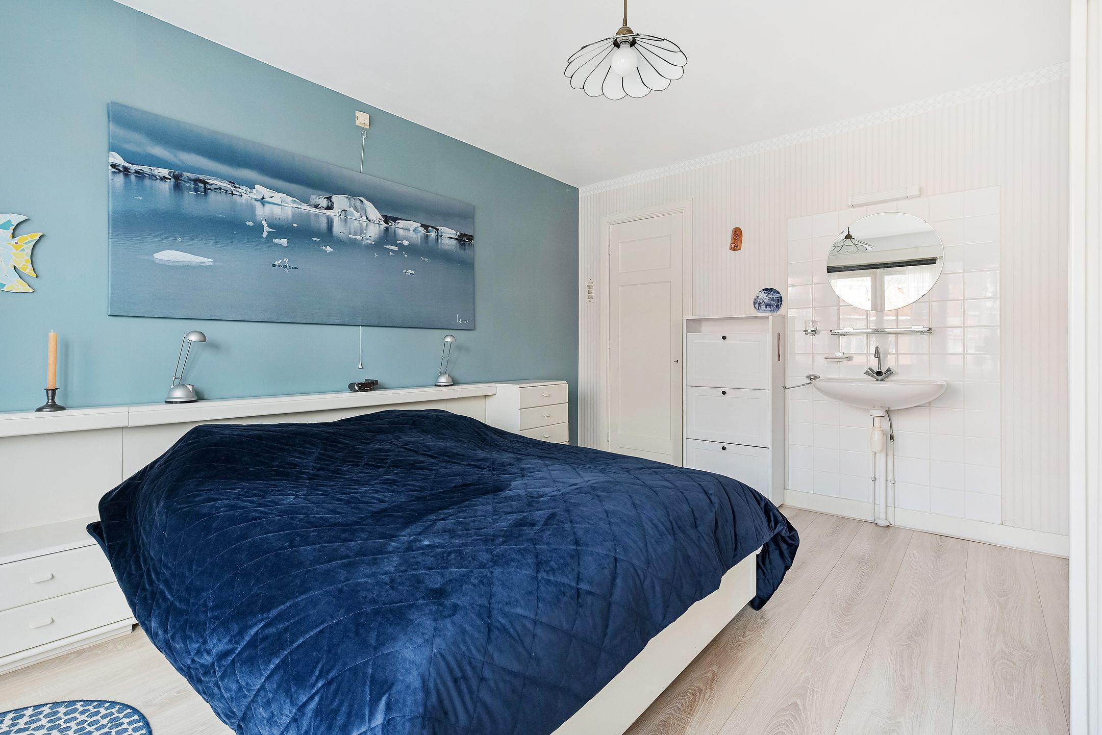 Characterful 1930s Townhouse with Schie View in Delft — 30